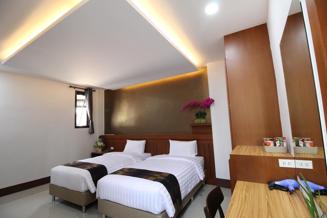 Nonghan Grand Hotel And Resort Amphoe Nong Han Exterior foto