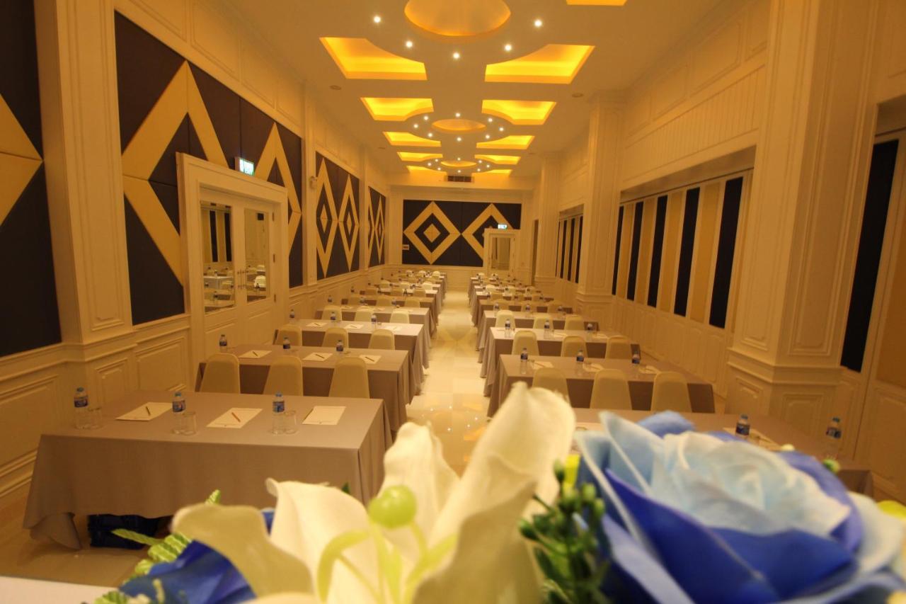 Nonghan Grand Hotel And Resort Amphoe Nong Han Exterior foto